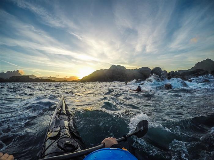 Los Fiordos Noruegos Desde un Kayak 12