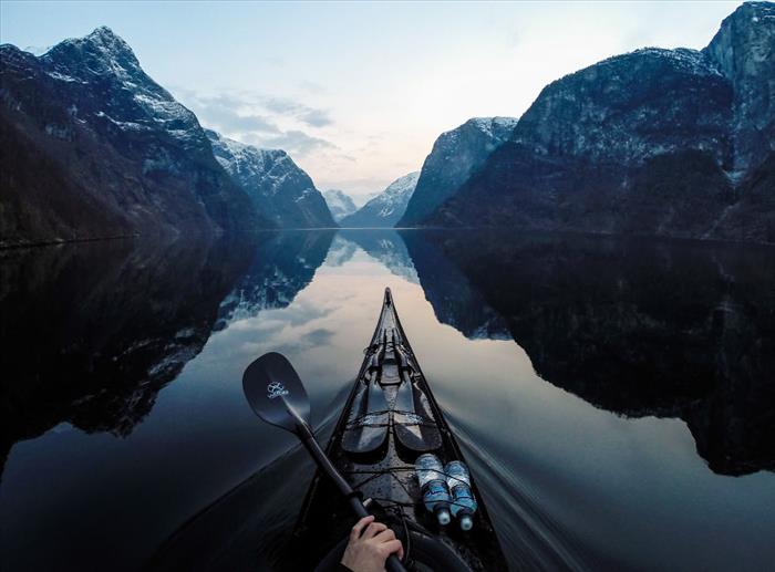 Los Fiordos Noruegos Desde un Kayak 13