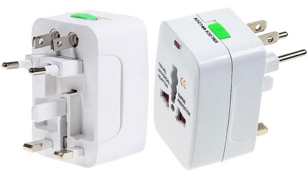 Adaptador universal de enchufe para viajar con múltiples tomas internacionales