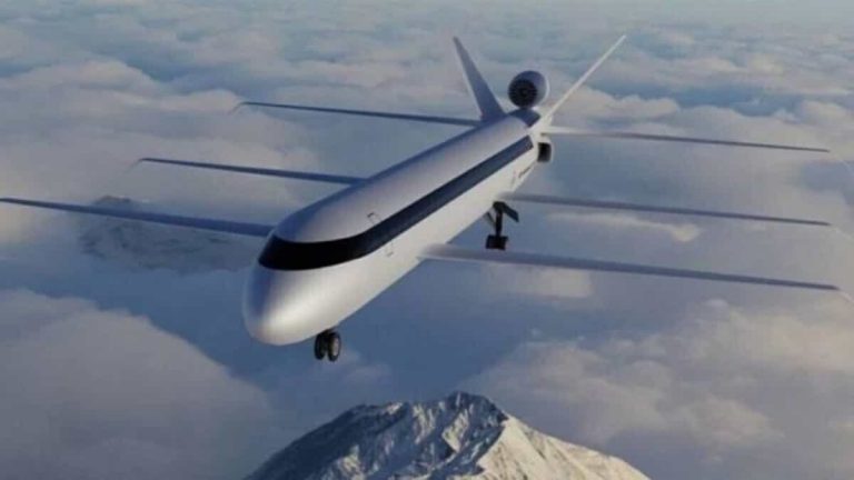 avion con 3 alas