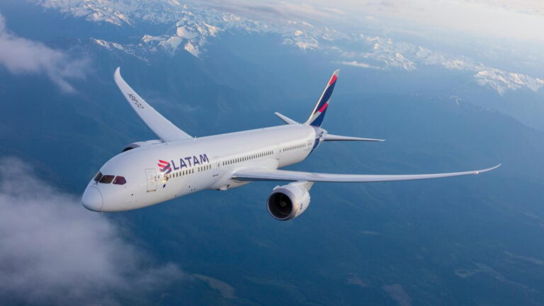 vuelve latam argentina
