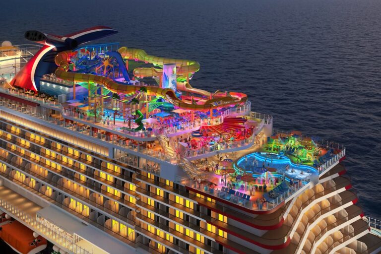 barco nuevo de carnival