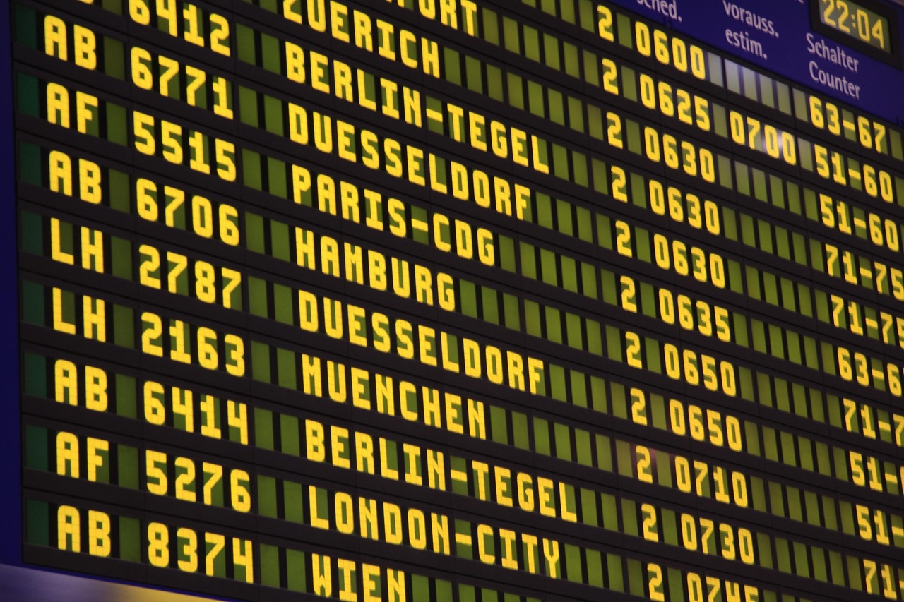Aerolíneas: cómo saber si un vuelo es cancelado o reprogramado