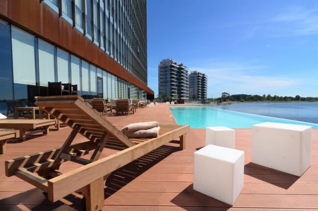 mejores hoteles cerca de carrasco montevideo