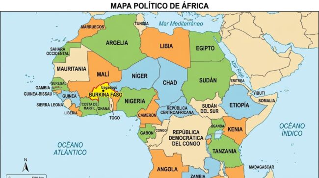 Mapa político de África con Burkina Faso destacado y su capital, Uagadugú, señalada